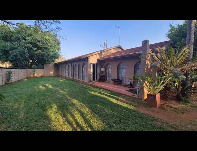 3 BEDROOM HOUSE FOR SALE IN DORANDIA